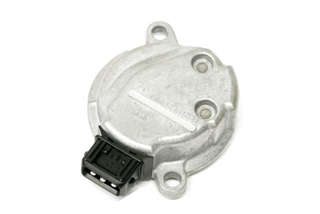 BOSCH Camshaft Position Sensor - 0-232-101-024