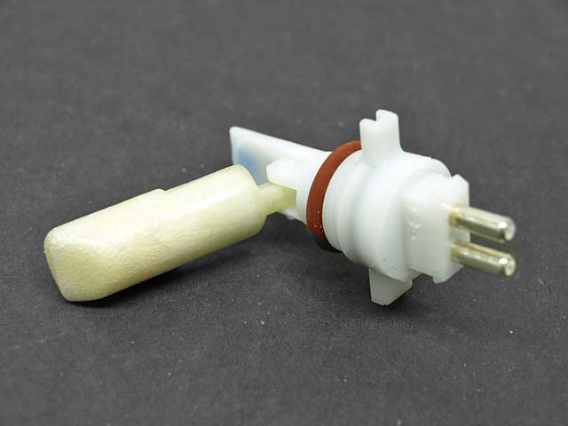HELLA Coolant Level Sensor - 004765041