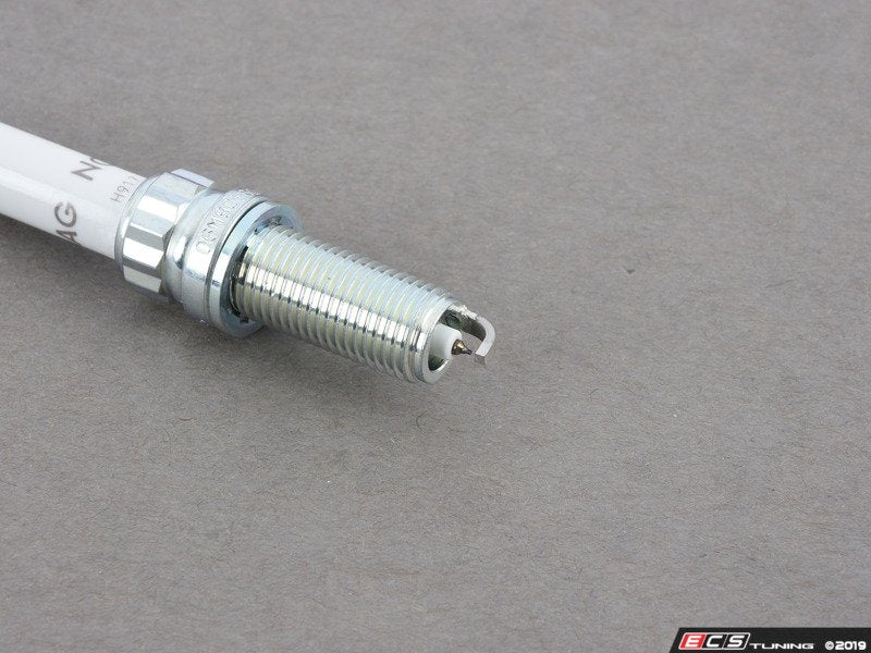 Genuine Spark Plug 06 M 905 606 F