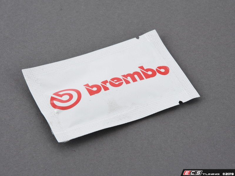 Ceramic Front Brake Pad Set