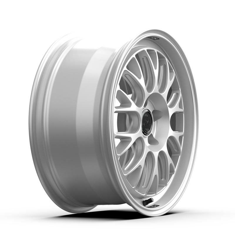 fifteen52 Holeshot RSR 18x8.5 5x112 ET42 Wheel - Radiant Silver