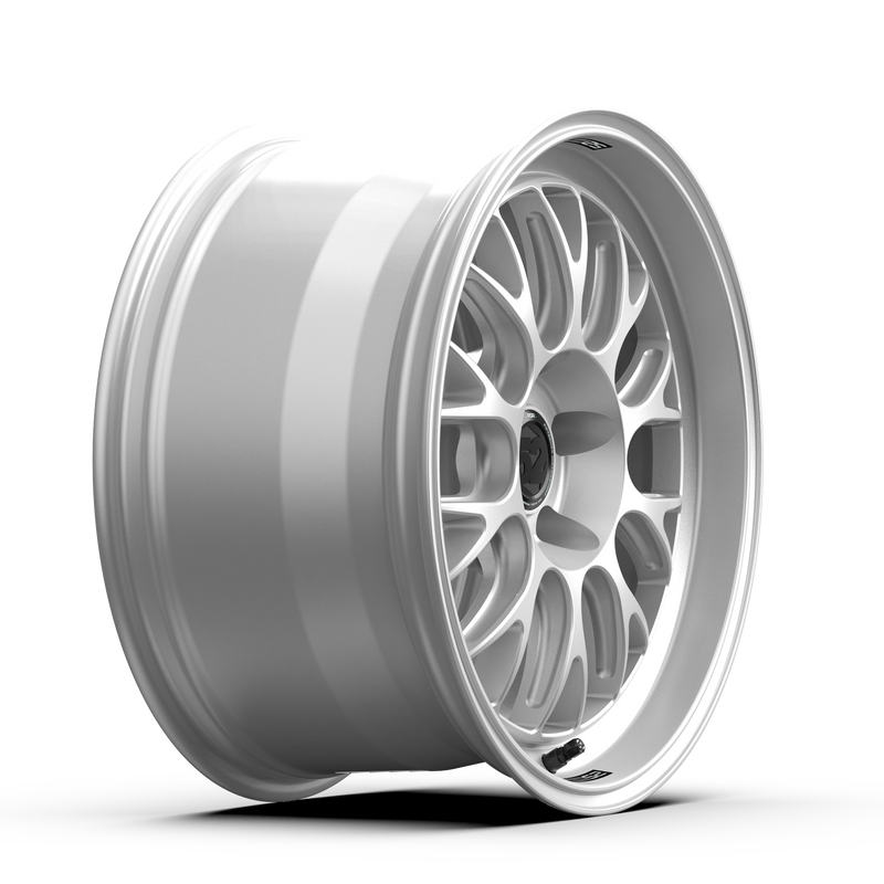 fifteen52 Holeshot RSR 18x9.5 5x120 ET22 Wheel - Radiant Silver