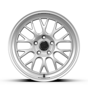 fifteen52 Holeshot RSR 18x9.5 5x120 ET22 Wheel - Radiant Silver