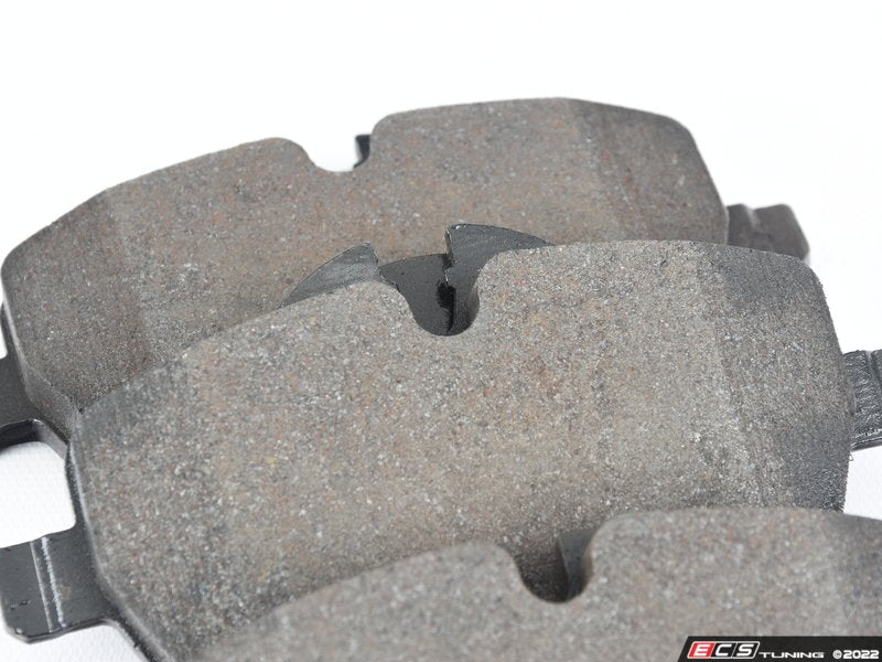 Brake Pad Set - Front Premium Low-Met OE Equivalent Pad P06086