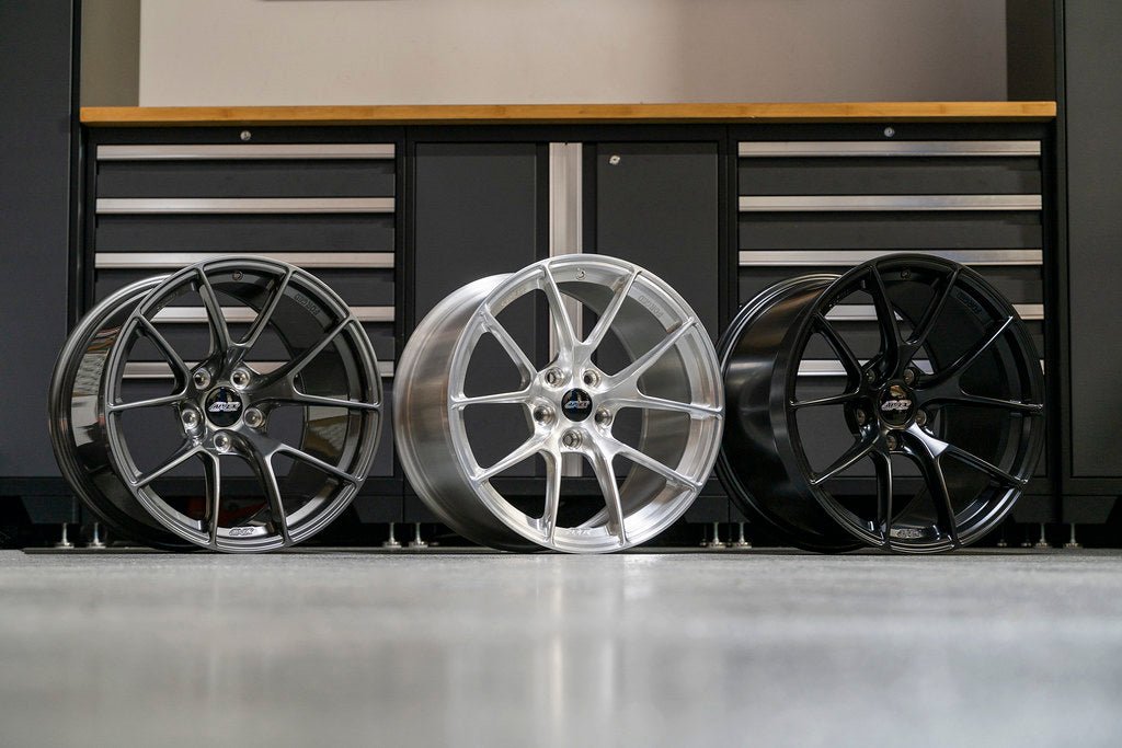 19x9.5" ET45 APEX VS-5RS Forged Porsche Center Lock Wheel