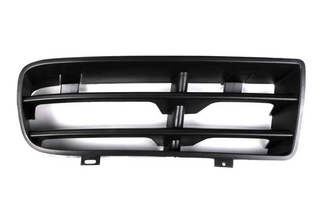 Foglight Grille – Passenger Side