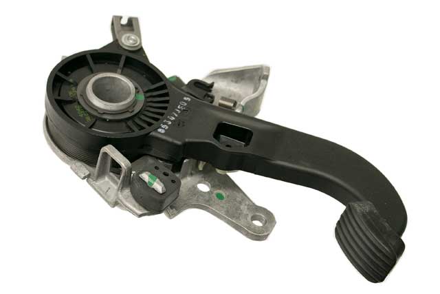 GENUINE MERCEDES Pedal Assembly - A2034201684