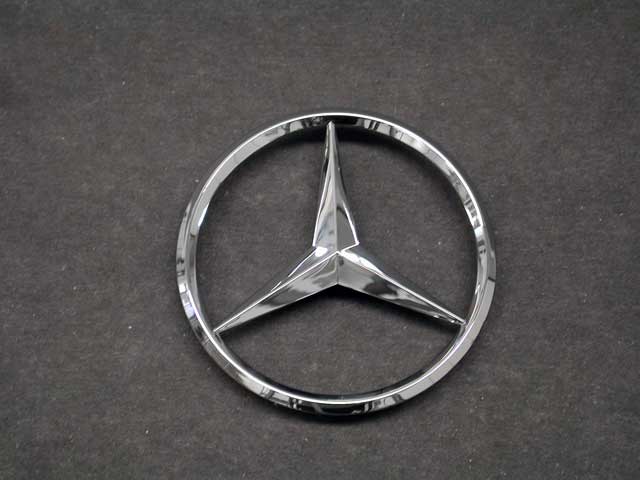 GENUINE MERCEDES Trunk Star - A2037580058
