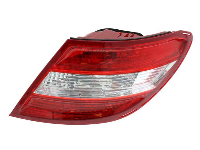TYC Taillight - 11-11747-00