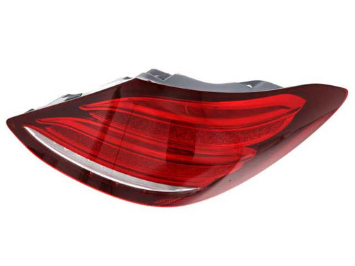 AUTOMOTIVE LIGHTING Taillight - LUS7921