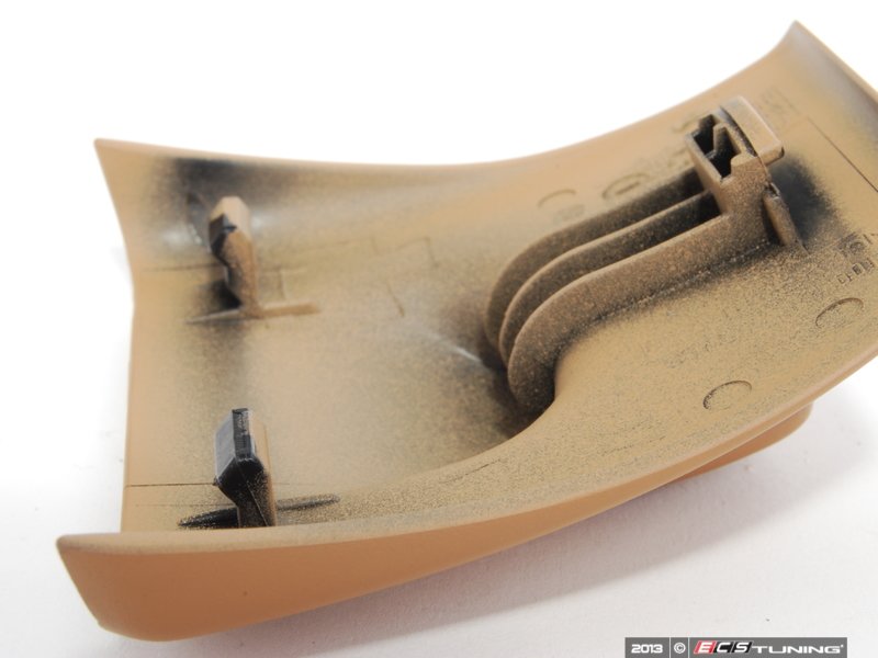 B-Pillar Coat Hook - Sand Beige Lacquered