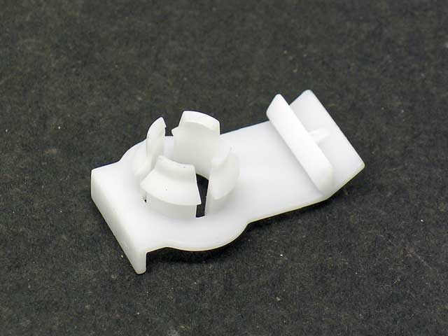 GENUINE BMW Clip - 51-35-7-011-680