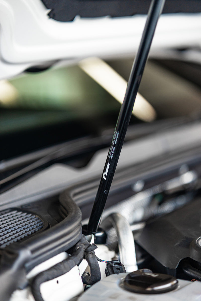 Racingline Hood Strut Conversion for Golf MK8