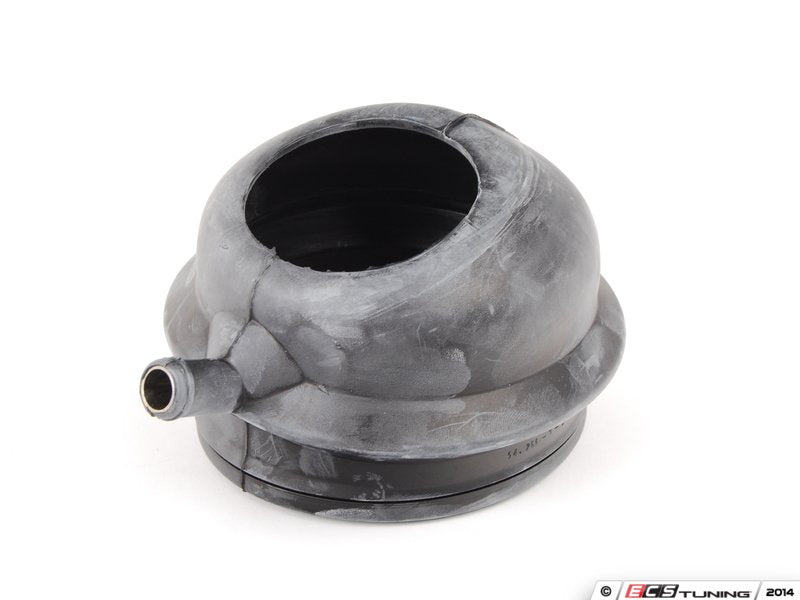 Fuel neck sleeve