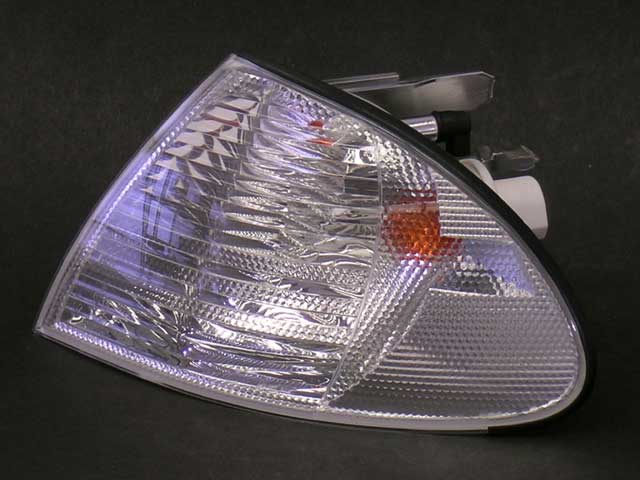 AUTOMOTIVE LIGHTING Turn Signal Light - LLC852