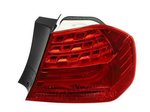 AUTOMOTIVE LIGHTING Taillight - LUS5681