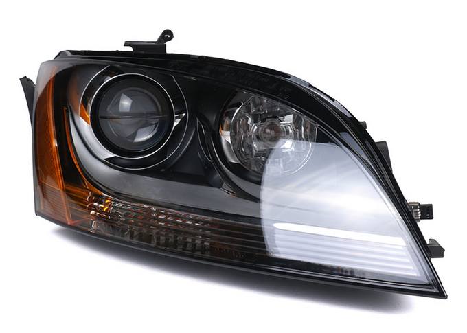 Genuine VW/Audi Headlight Assembly – Passenger Side (Xenon) (Adaptive) 8J0941030L