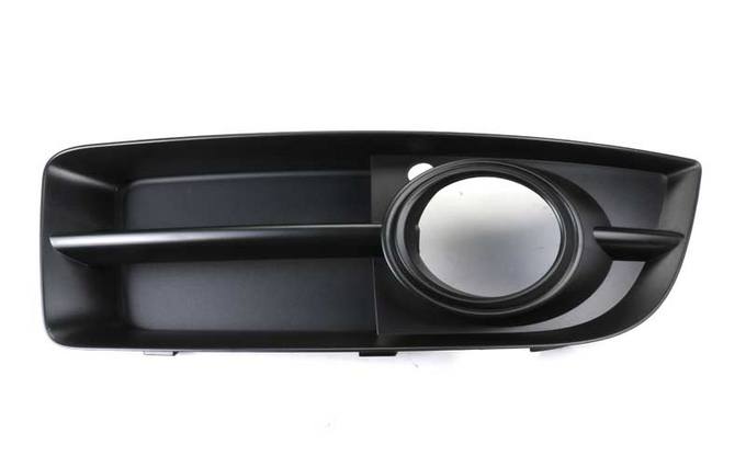 Genuine VW/Audi Foglight Grille – Passenger Side 8P4807682F