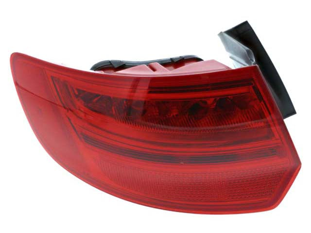 AUTOMOTIVE LIGHTING Taillight - LUS5672