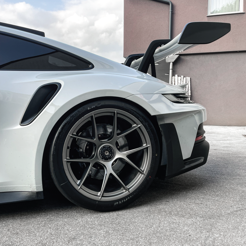 CARBON FIBER AERO DISCS [EVO] for Porsche 911 GT3 RS (992.1) - MAG wheels