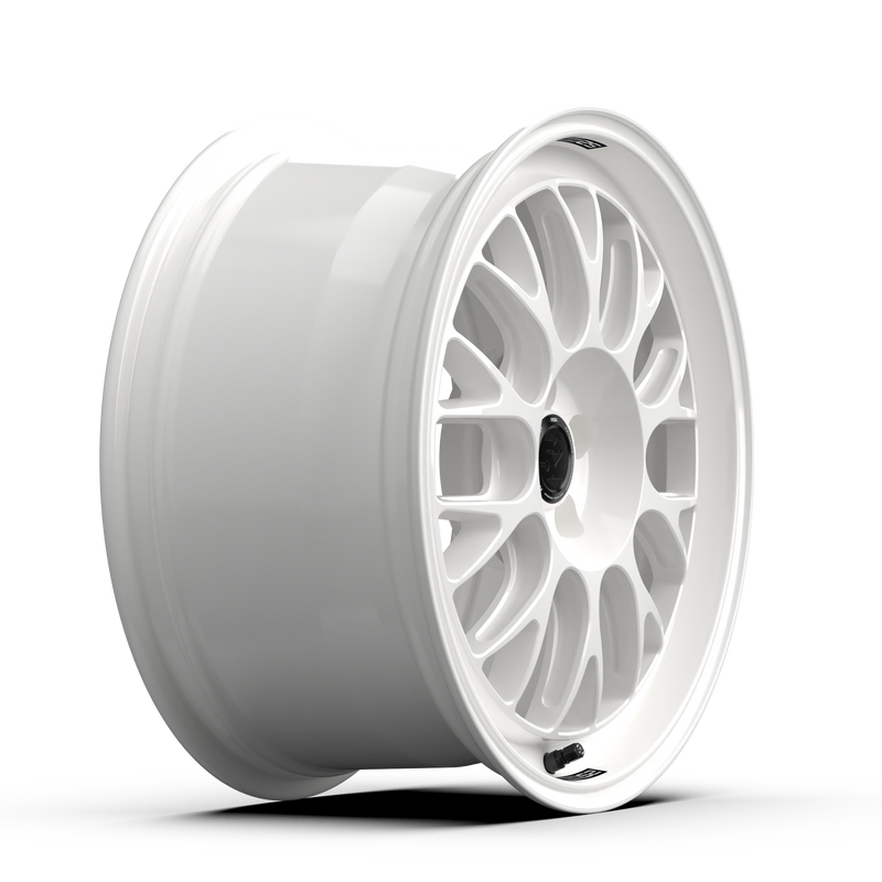 fifteen52 Holeshot RSR 18x9 5x100 ET42 Wheel - Rally White