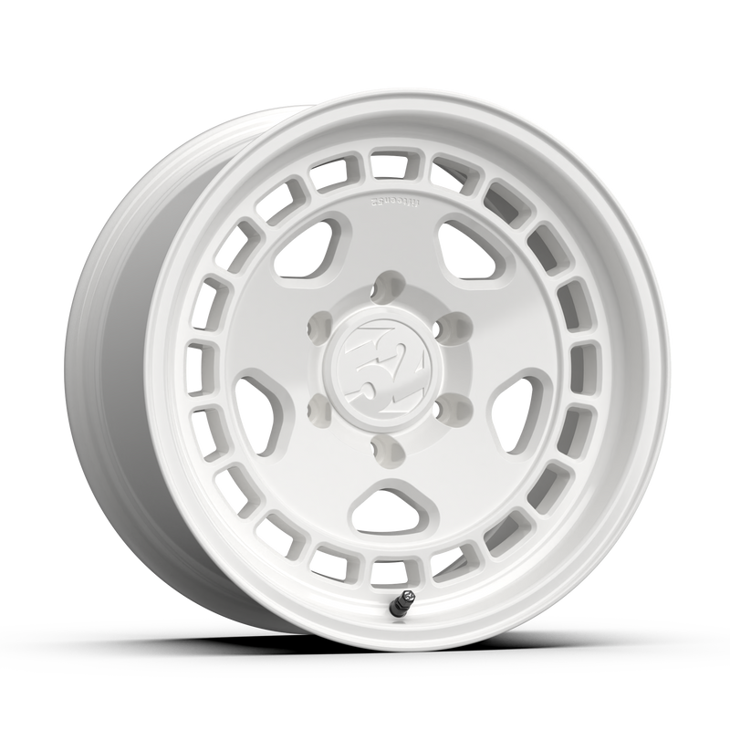 fifteen52 Turbomac HD Classic 17x8.5 5x150 ET0 Wheel - Classic White