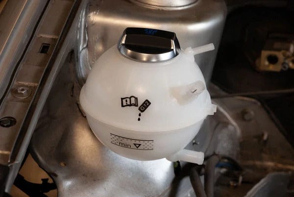 Fabless Expansion Tank Relocation Bracket - VW Mk2 | Mk3 | Corrado