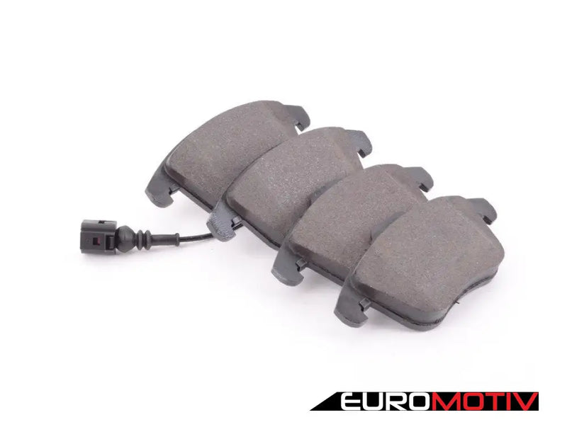 Ceramic Front Brake Pad Set