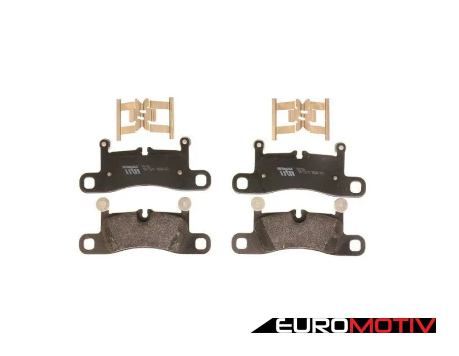Low-Metallic Rear Brake Pad Set
