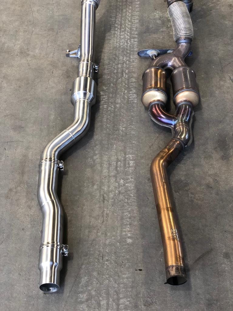 MODE Design Decatted 3.5" Downpipe V2 MQB AWD VW Golf MK8 R Audi S3 8Y 2.0T EA888
