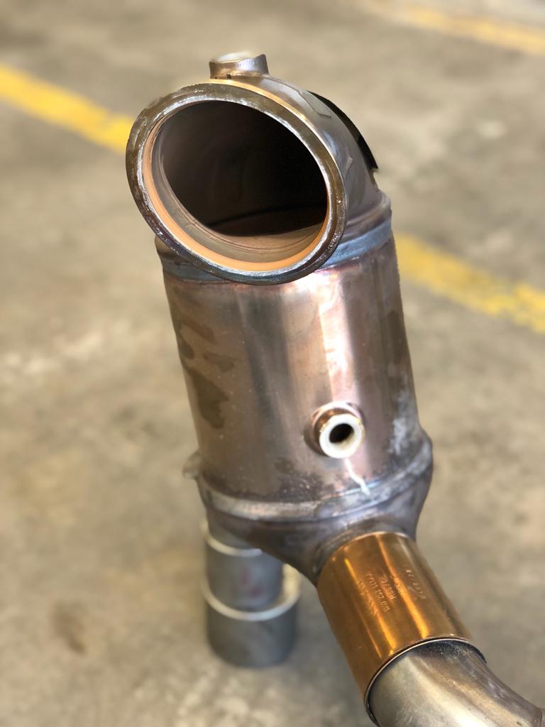 MODE Design Decatted 3.5" Downpipe V2 MQB AWD VW Golf MK8 R Audi S3 8Y 2.0T EA888