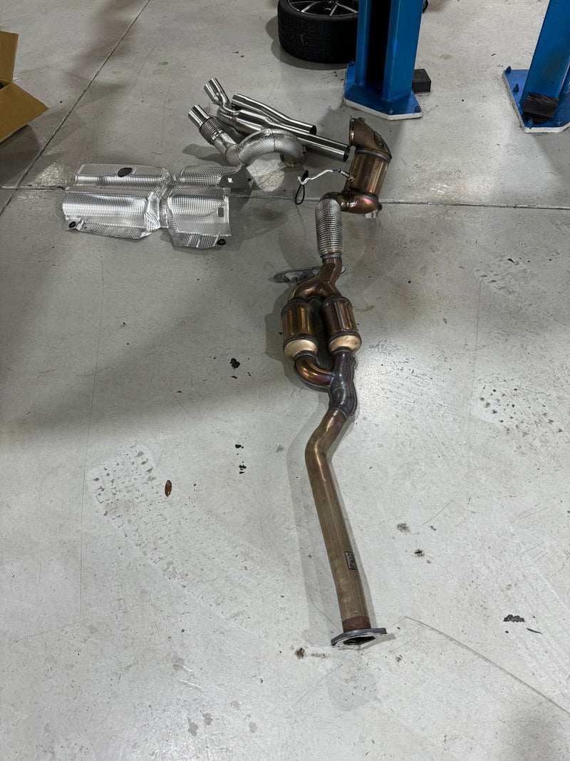 MODE Design Decatted 3.5" Downpipe V2 MQB AWD VW Golf MK8 R Audi S3 8Y 2.0T EA888