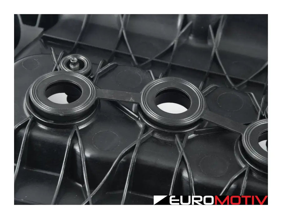 Valve Cover With Gasket
